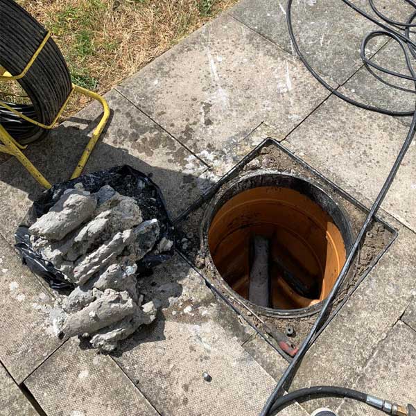 5 best tips and tricks to prevent blocked drains